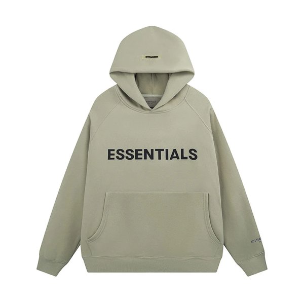 Ess€ntials Set